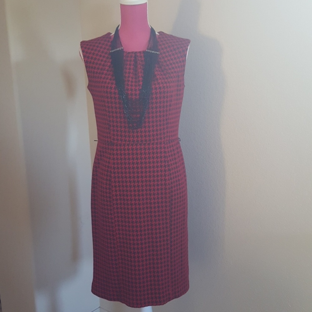 Dana Buchman Dress